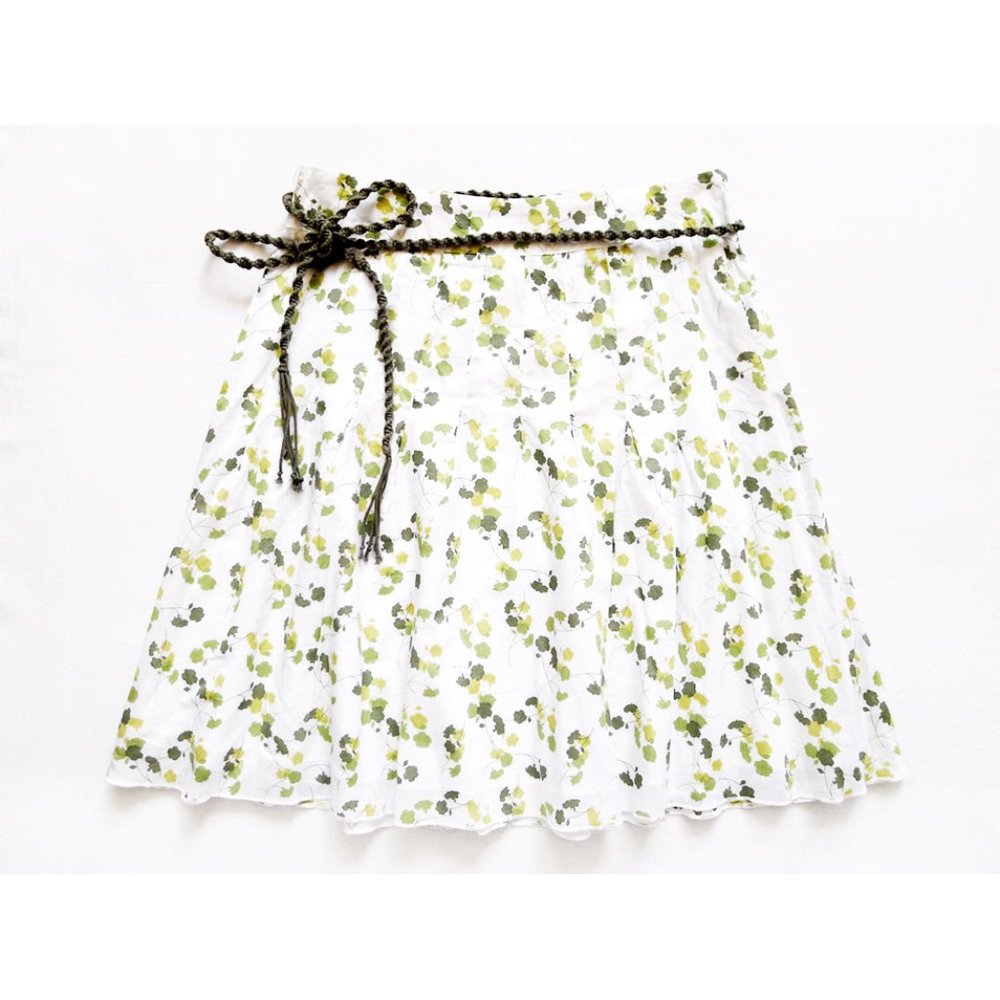 NEW WITH TAG AMERICAN EAGLE Pleated Tie Waist Floral Skirt Size 2 (29" x 21")